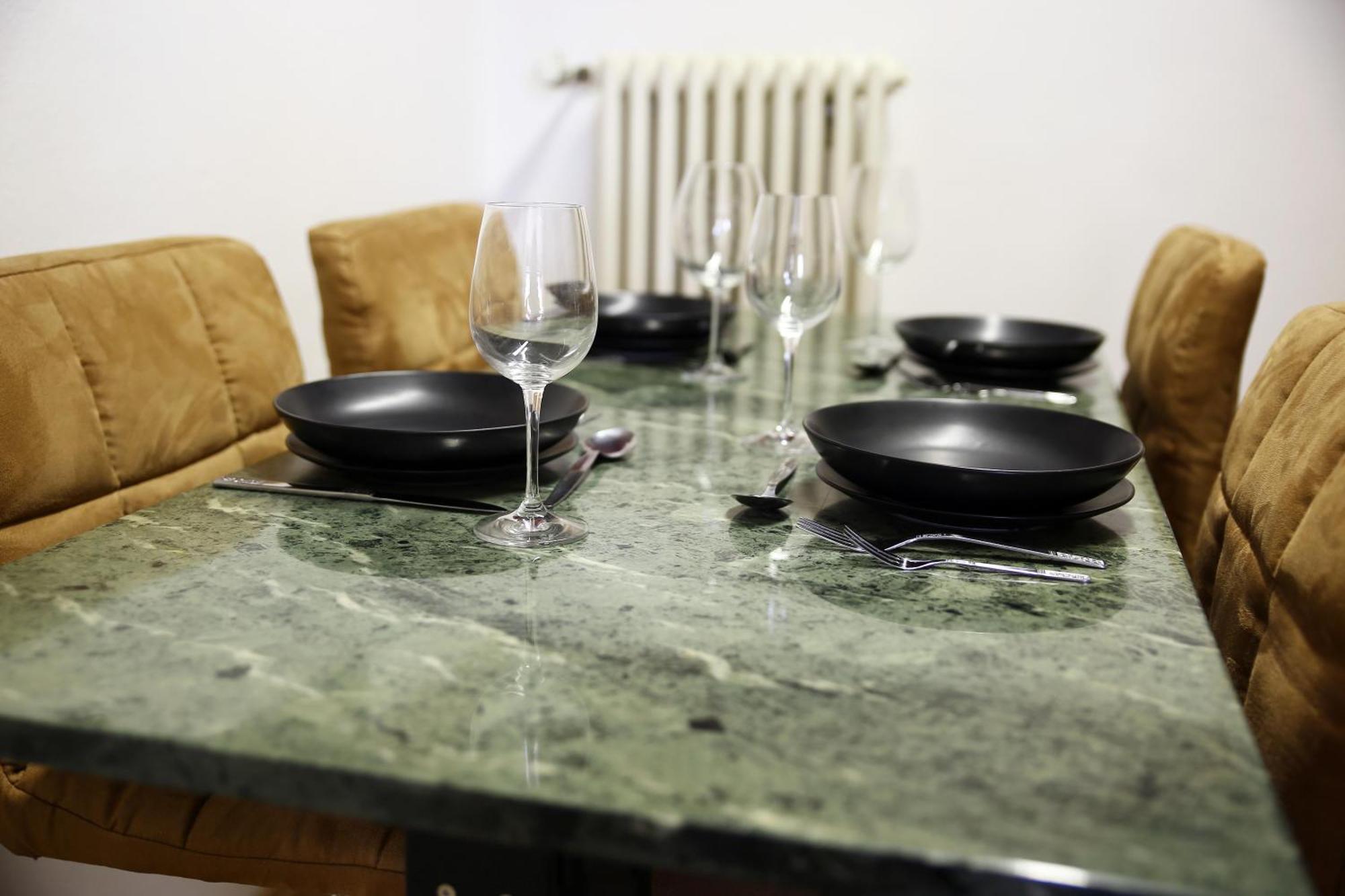 Zentrale Ferienwohnung Trier-Euren Mit Heimkino, Kueche, Wallbox & Kostenlose Fahrraeder Dış mekan fotoğraf