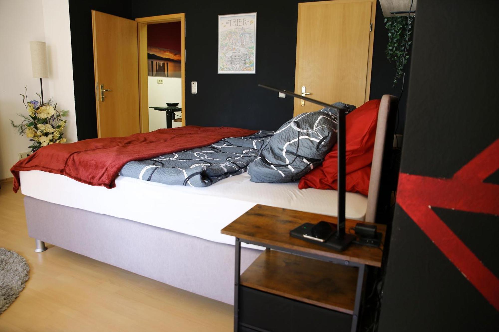 Zentrale Ferienwohnung Trier-Euren Mit Heimkino, Kueche, Wallbox & Kostenlose Fahrraeder Dış mekan fotoğraf