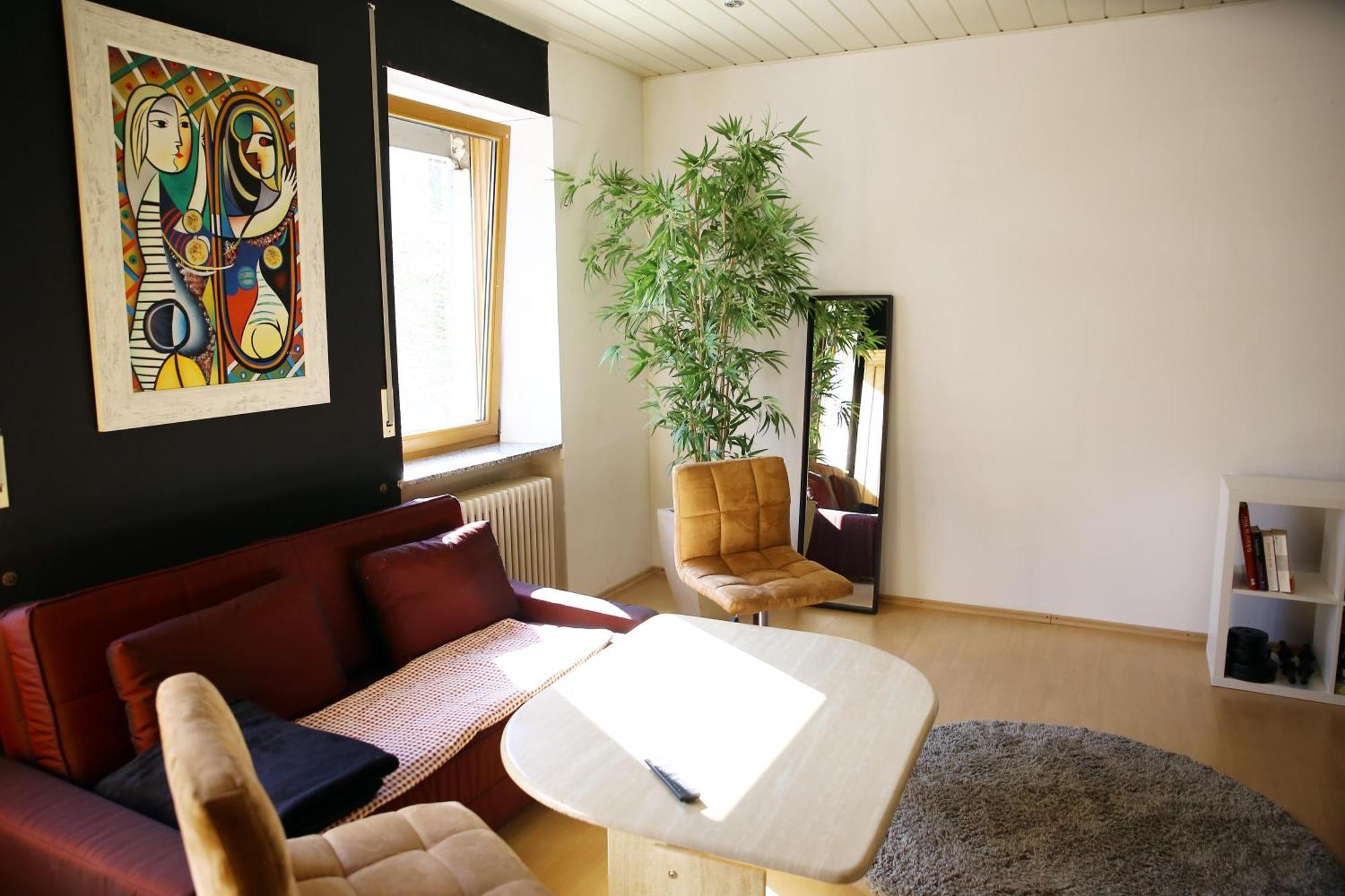 Zentrale Ferienwohnung Trier-Euren Mit Heimkino, Kueche, Wallbox & Kostenlose Fahrraeder Dış mekan fotoğraf